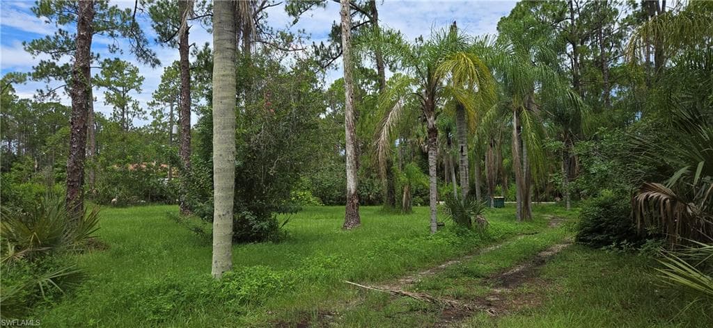 580 7th St SW, Naples, FL 34117-8