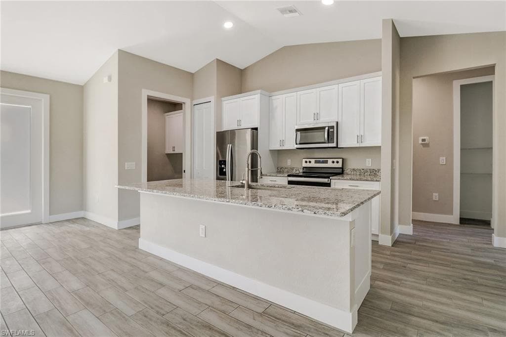10621 Landau Ln, Bonita Springs, FL 34135-5