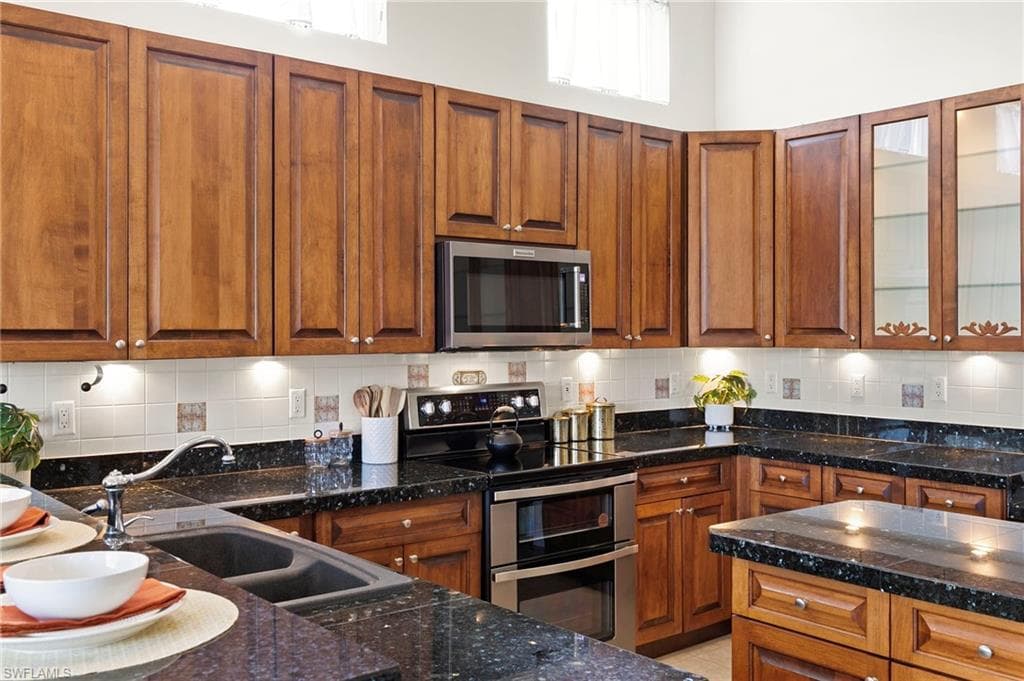796 Grand Rapids Blvd, Naples, FL 34120-21