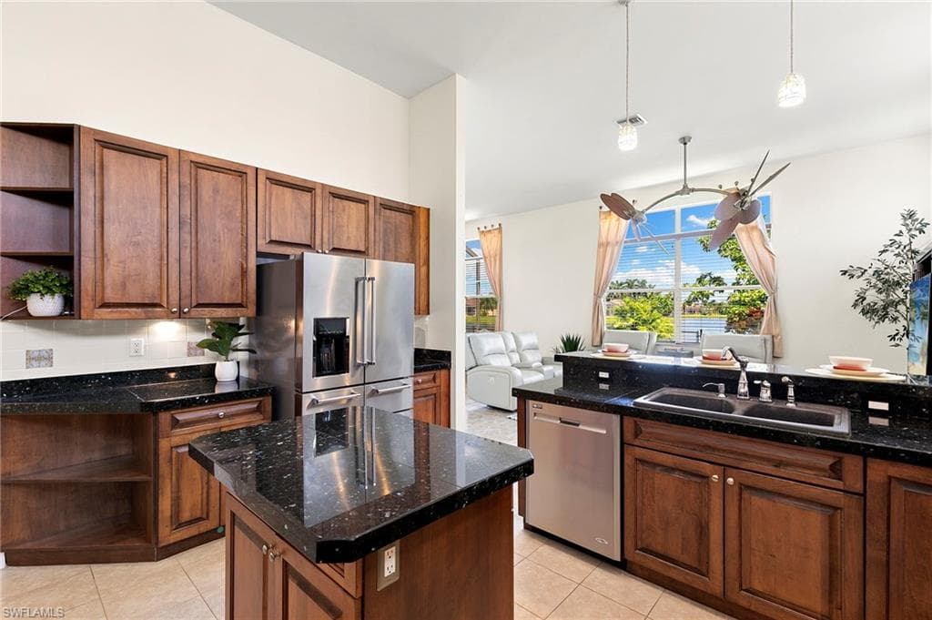 796 Grand Rapids Blvd, Naples, FL 34120-23