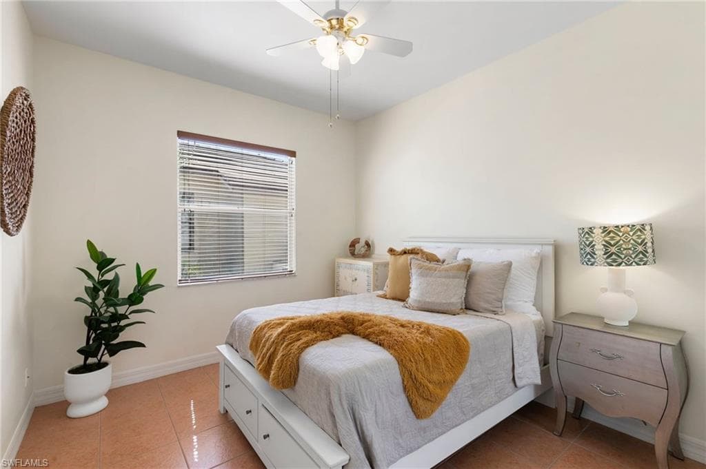 796 Grand Rapids Blvd, Naples, FL 34120-32