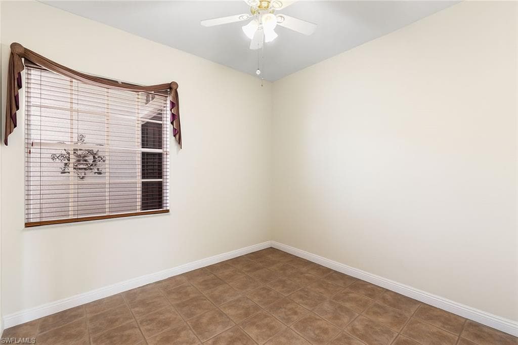796 Grand Rapids Blvd, Naples, FL 34120-34