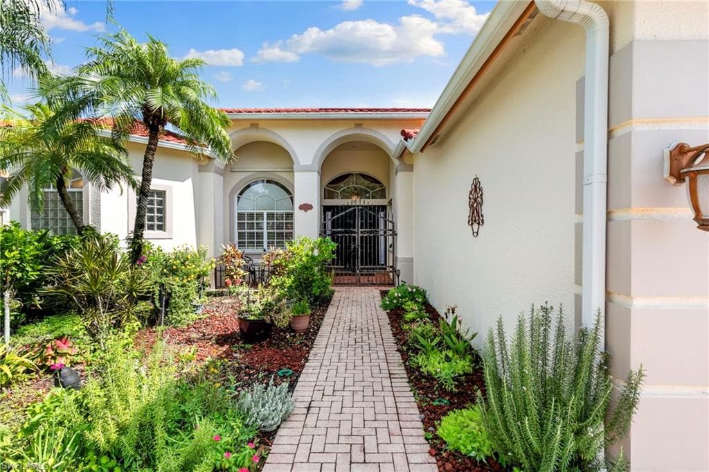 796 Grand Rapids Blvd, Naples, FL 34120-44