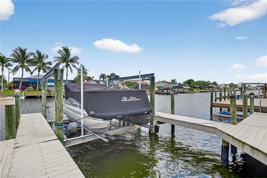 1917 51st St, Cape Coral, FL 33914-42