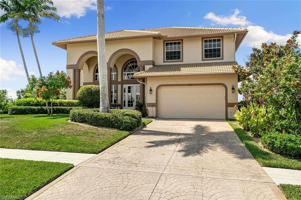 1040 Coronado Ct, Marco Island, FL 34145-13