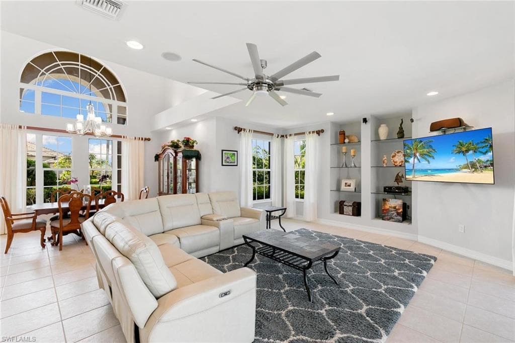 1040 Coronado Ct, Marco Island, FL 34145-36