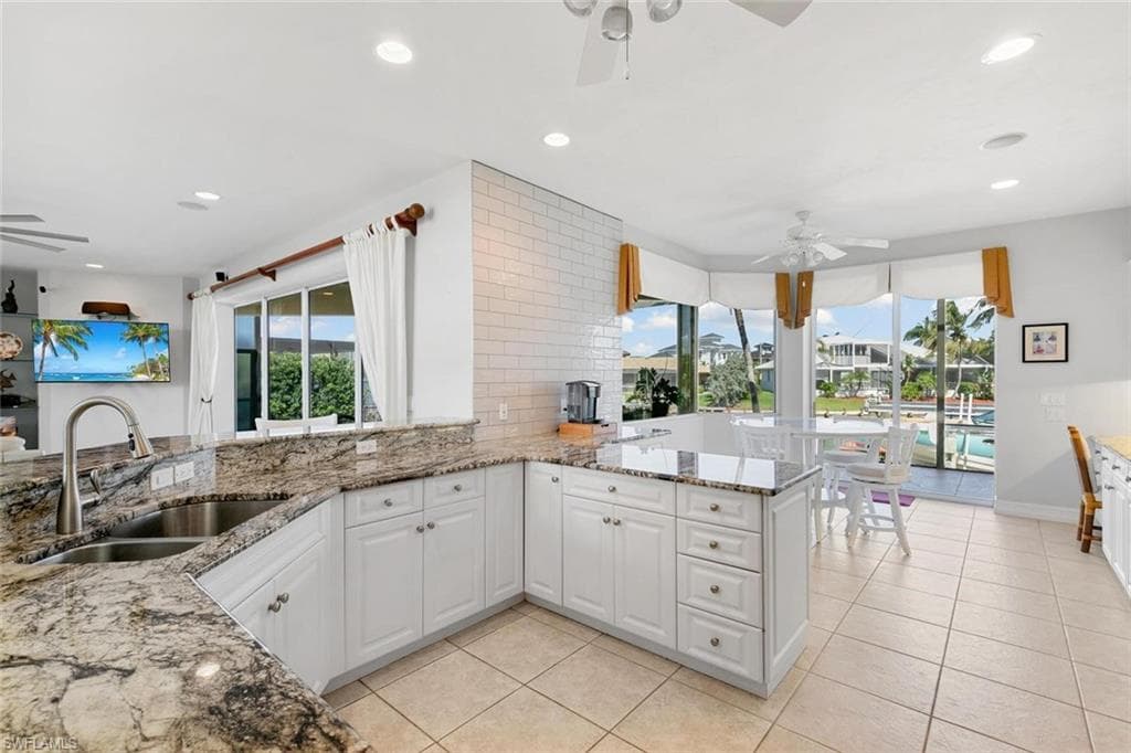 1040 Coronado Ct, Marco Island, FL 34145-38