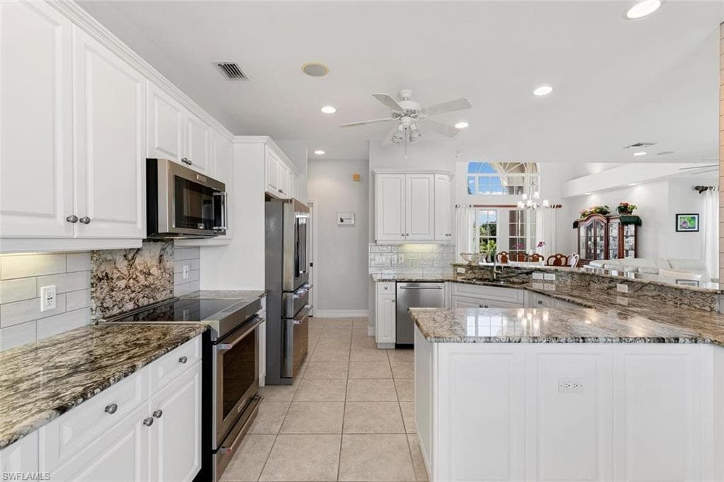 1040 Coronado Ct, Marco Island, FL 34145-40
