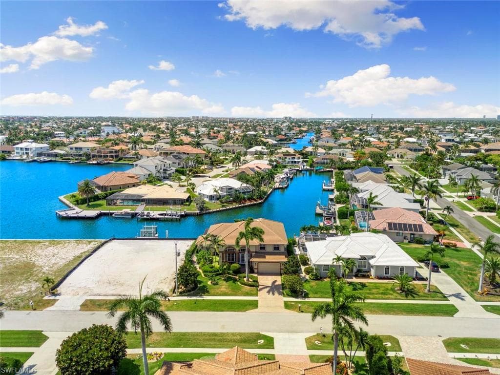 1040 Coronado Ct, Marco Island, FL 34145-49