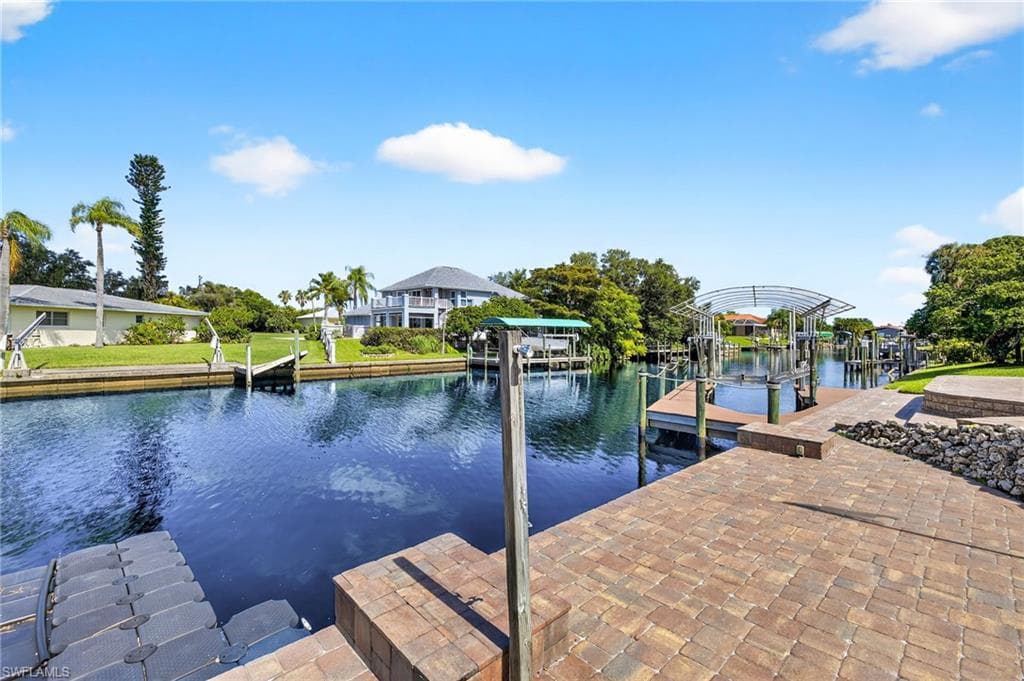 18071 Traverse Dr, Alva, FL 33920-27