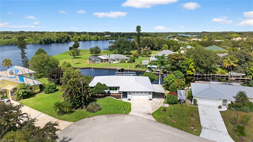 18071 Traverse Dr, Alva, FL 33920-31