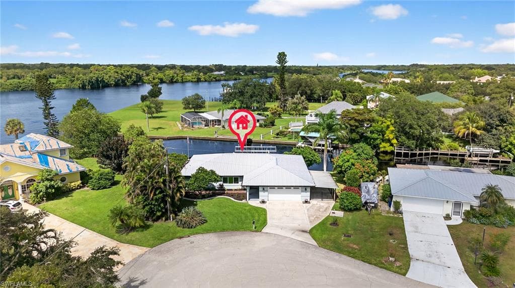 18071 Traverse Dr, Alva, FL 33920-32