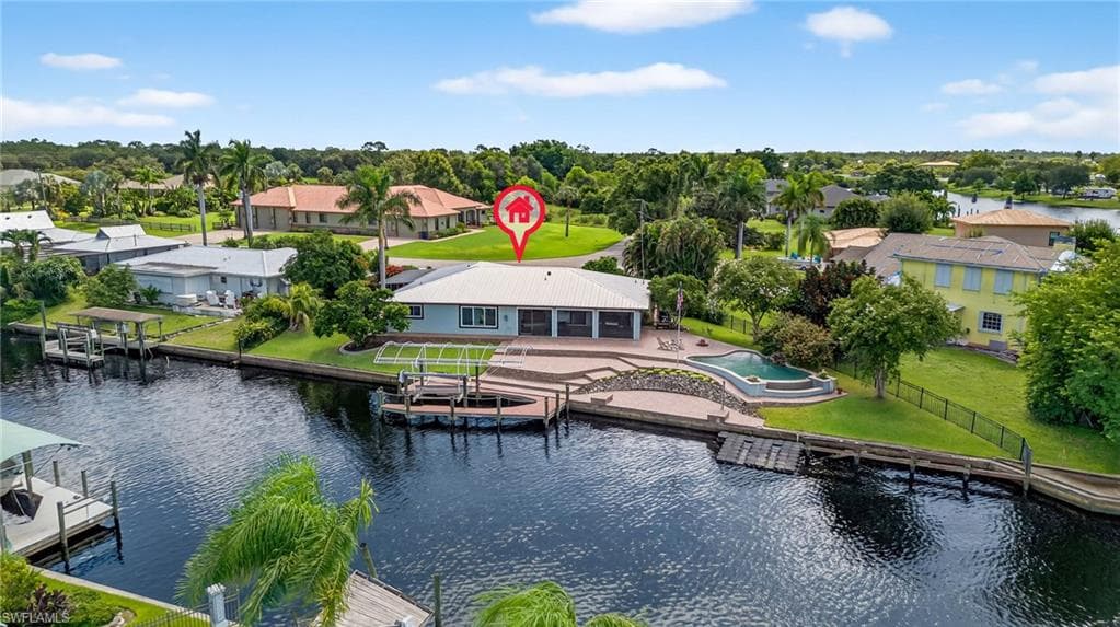 18071 Traverse Dr, Alva, FL 33920-39