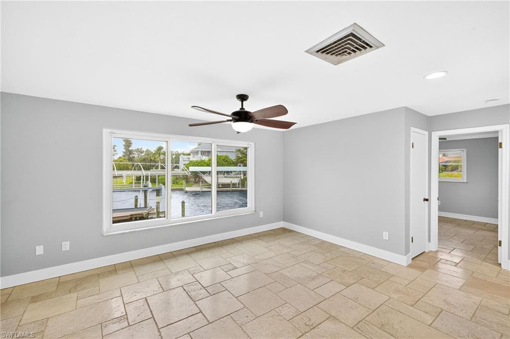 18071 Traverse Dr, Alva, FL 33920-7