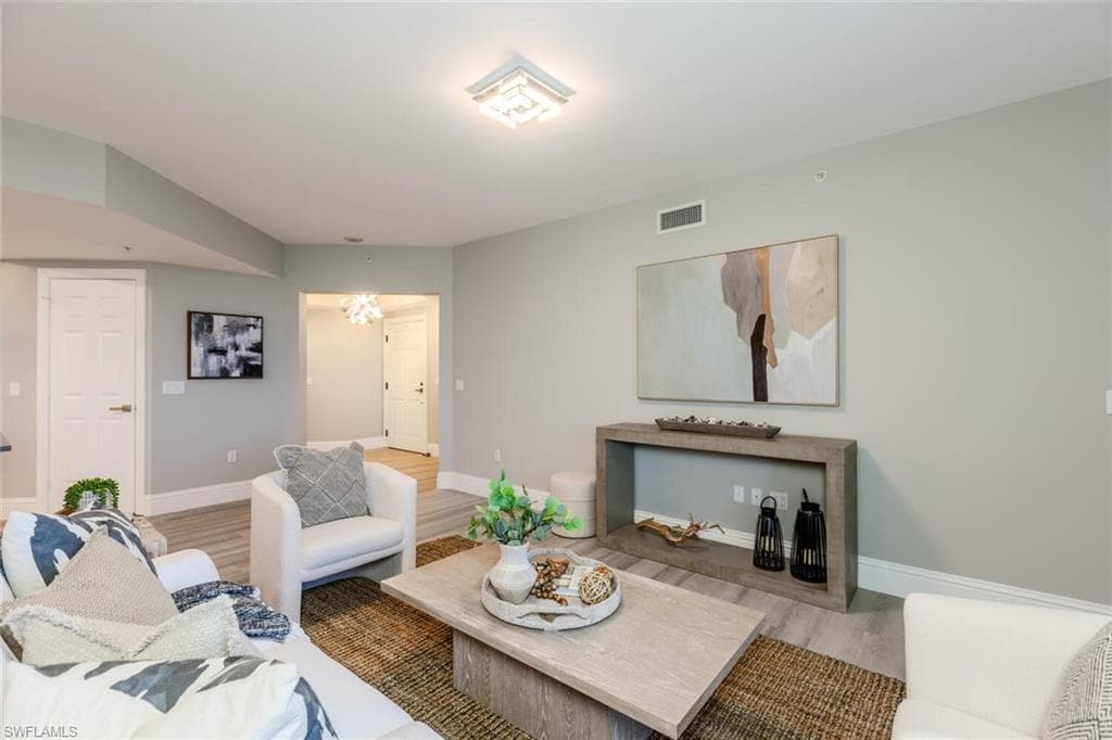 1065 Borghese Ln 303, Naples, FL 34114-9