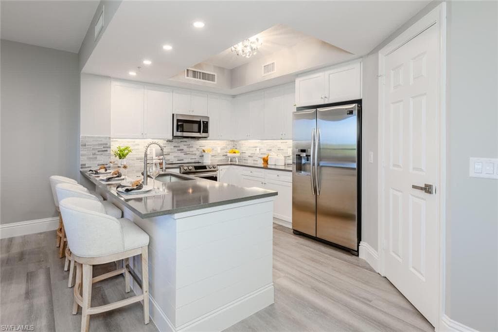 1065 Borghese Ln 303, Naples, FL 34114-4