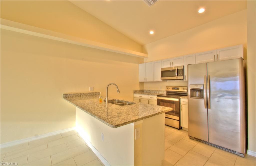 510/512 Skyline Blvd, Cape Coral, FL 33991-9