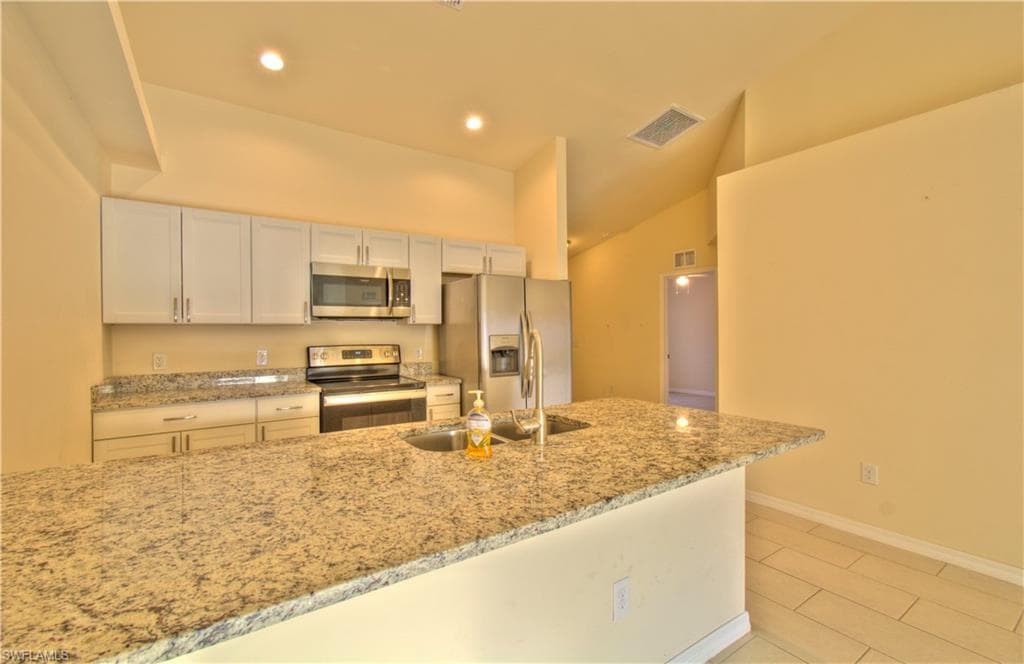 510/512 Skyline Blvd, Cape Coral, FL 33991-12