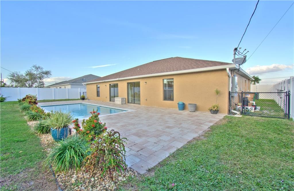 510/512 Skyline Blvd, Cape Coral, FL 33991-26