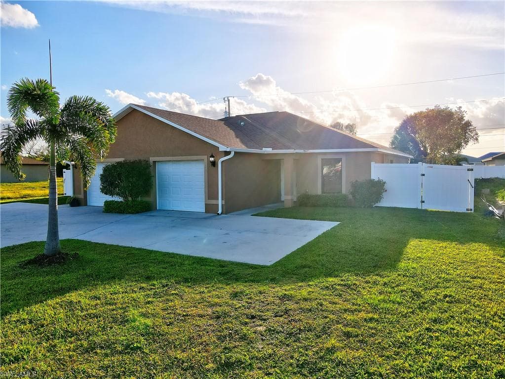 510/512 Skyline Blvd, Cape Coral, FL 33991-30