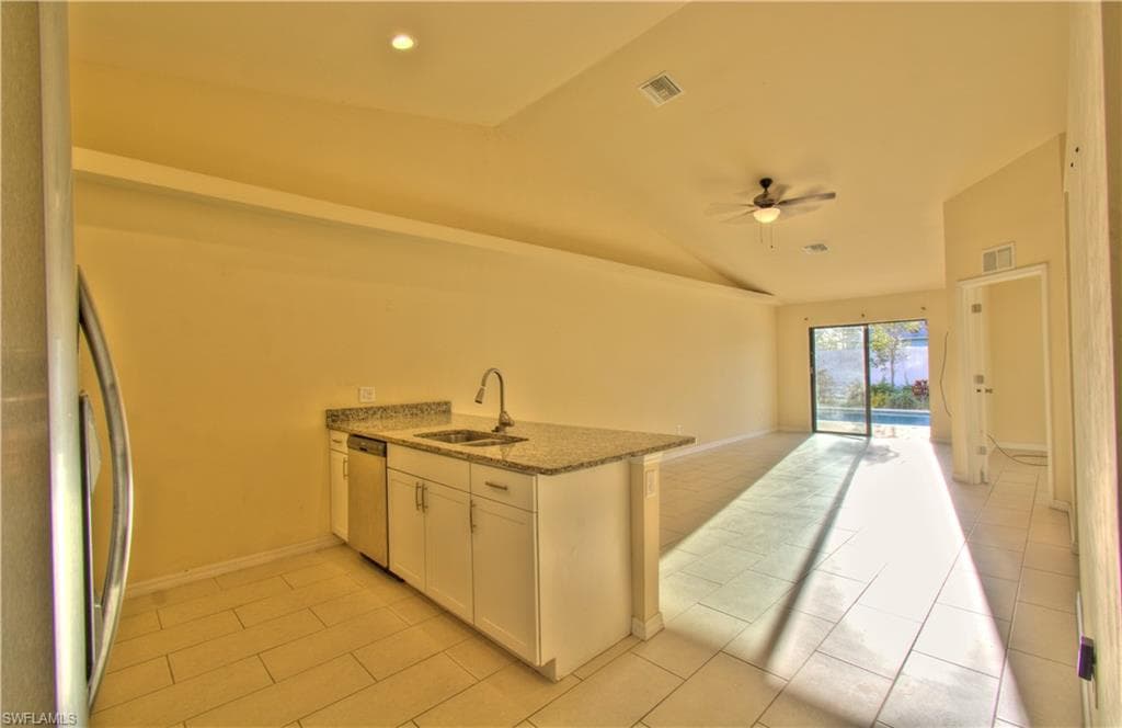510/512 Skyline Blvd, Cape Coral, FL 33991-33