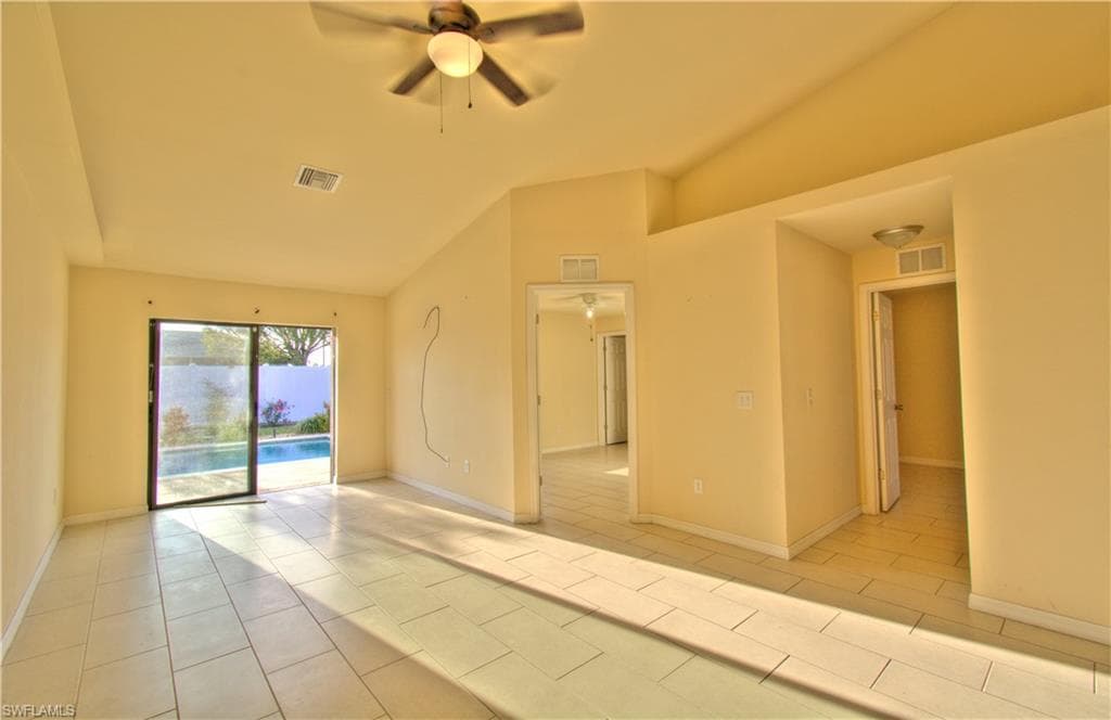 510/512 Skyline Blvd, Cape Coral, FL 33991-37