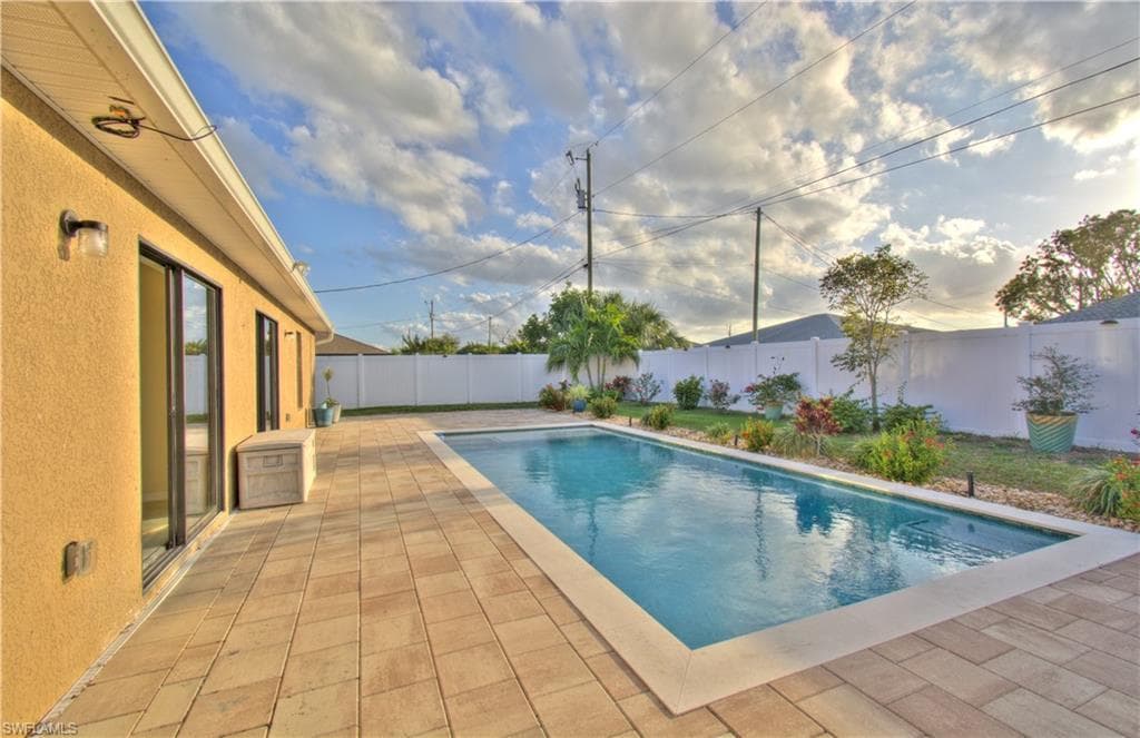510/512 Skyline Blvd, Cape Coral, FL 33991-46