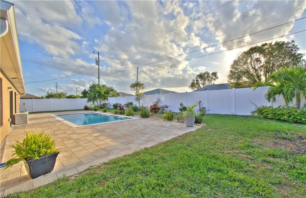 510/512 Skyline Blvd, Cape Coral, FL 33991-48