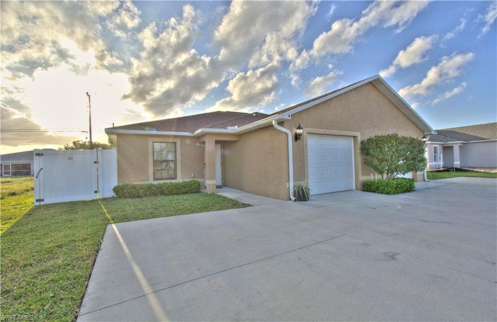 510/512 Skyline Blvd, Cape Coral, FL 33991-6
