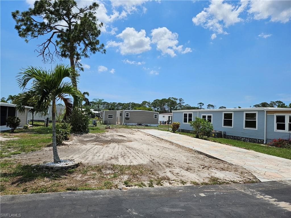 71 Sturbridge Ln, Fort Myers, FL 33908-3