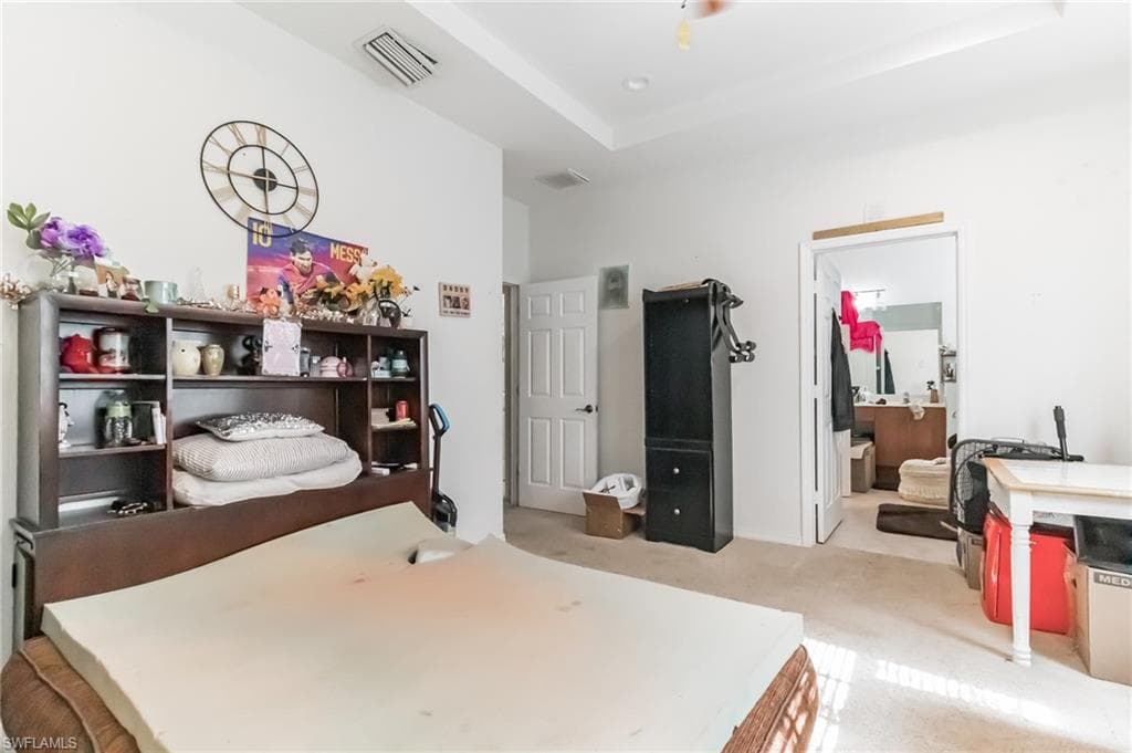 7666 Bristol Cir, Naples, FL 34120-30