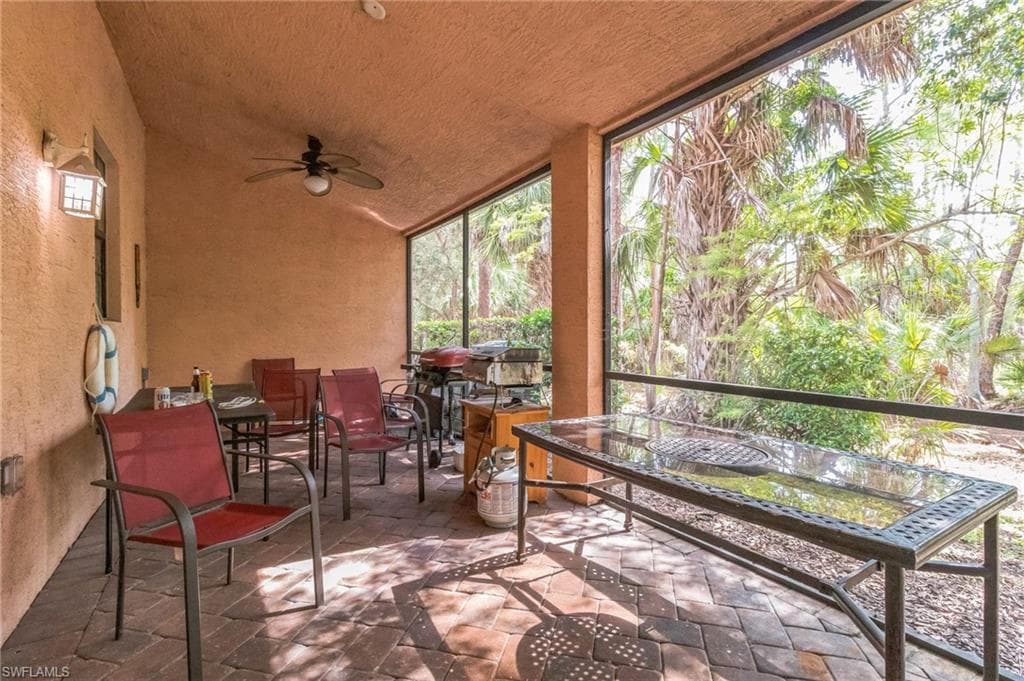 7666 Bristol Cir, Naples, FL 34120-5