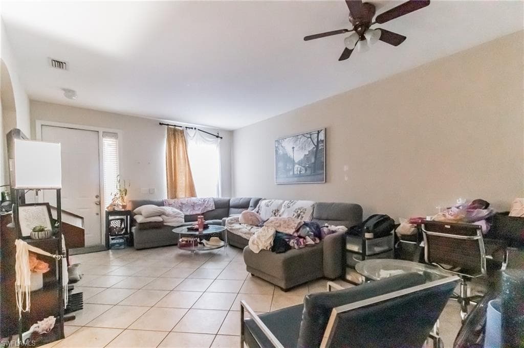 7666 Bristol Cir, Naples, FL 34120-8