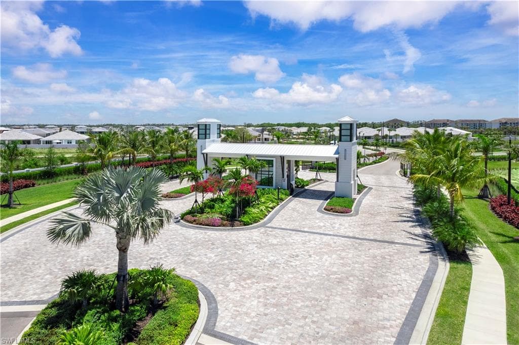 8767 Oceana Way, Naples, FL 34114-12