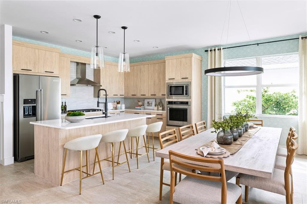 8767 Oceana Way, Naples, FL 34114-3