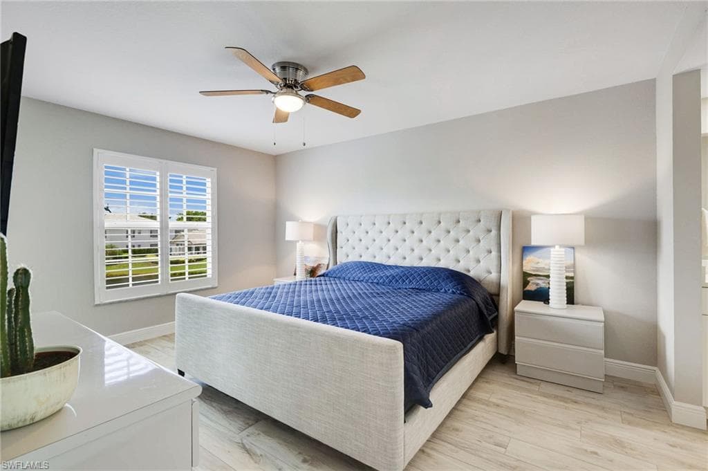864 Tanbark Dr 203, Naples, FL 34108-11