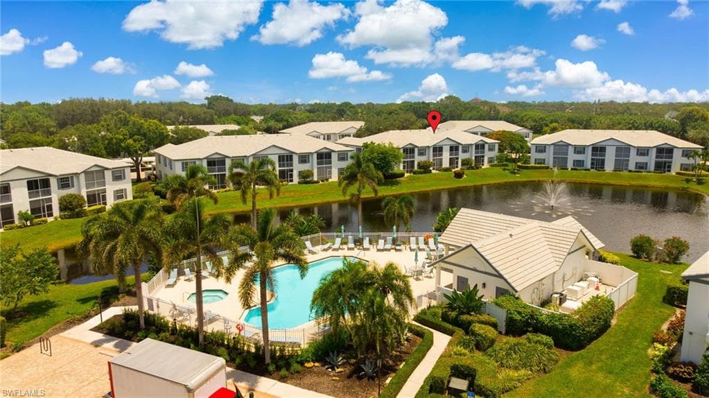 864 Tanbark Dr 203, Naples, FL 34108-18