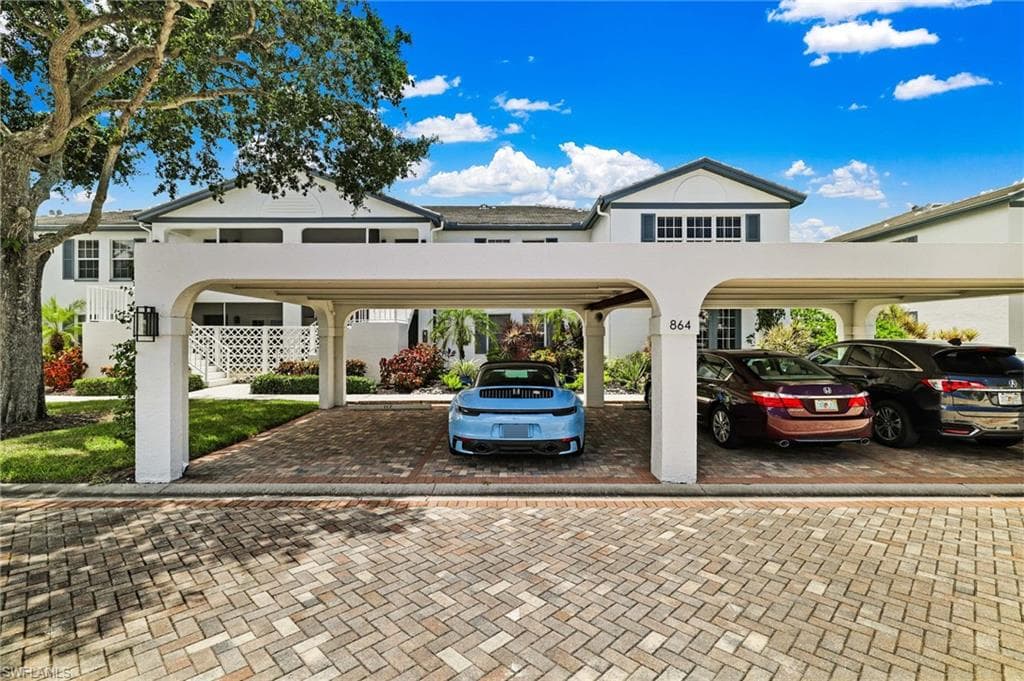 864 Tanbark Dr 203, Naples, FL 34108-24