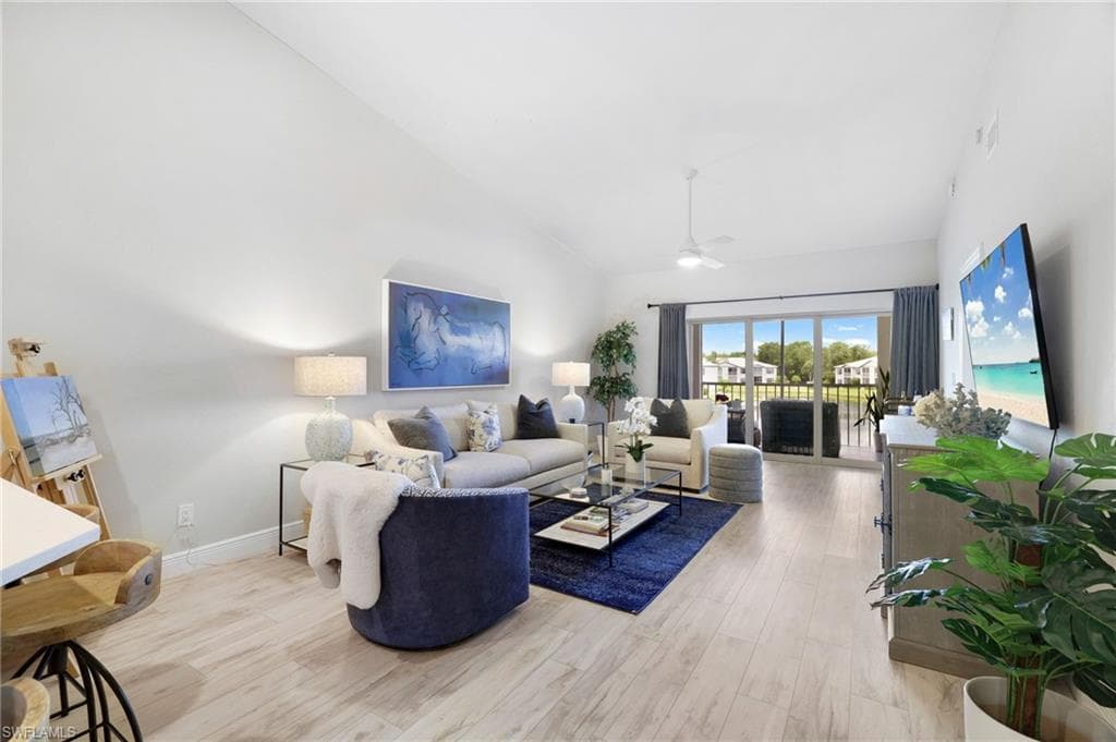 864 Tanbark Dr 203, Naples, FL 34108-4