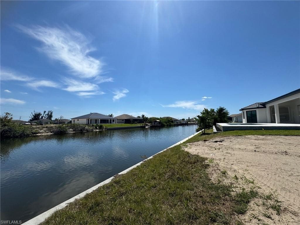 3326 1st St, Cape Coral, FL 33993-3