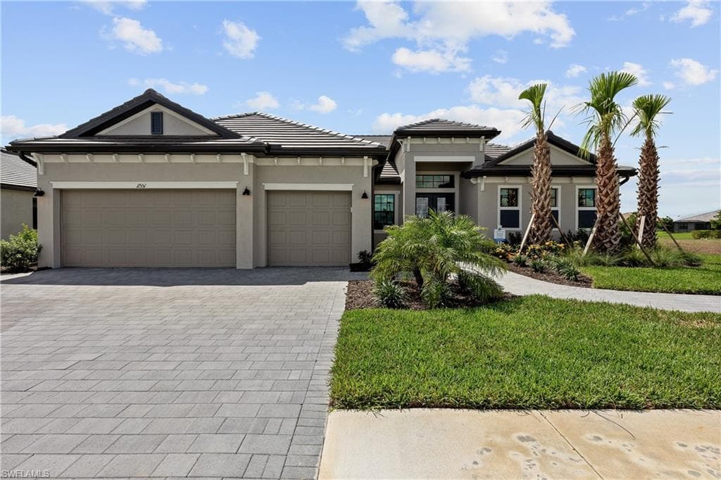 3326 1st St, Cape Coral, FL 33993-48