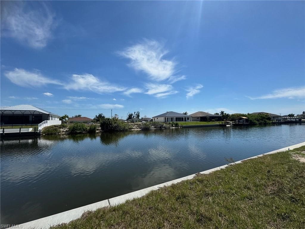 3326 1st St, Cape Coral, FL 33993-4