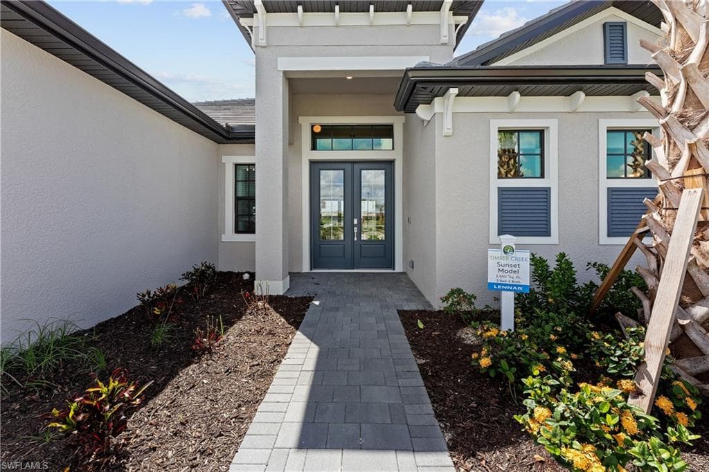 3326 1st St, Cape Coral, FL 33993-50
