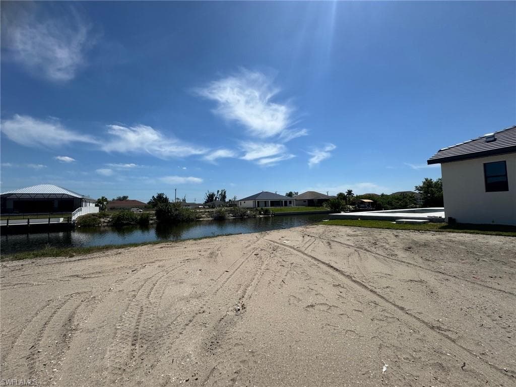 3326 1st St, Cape Coral, FL 33993-6
