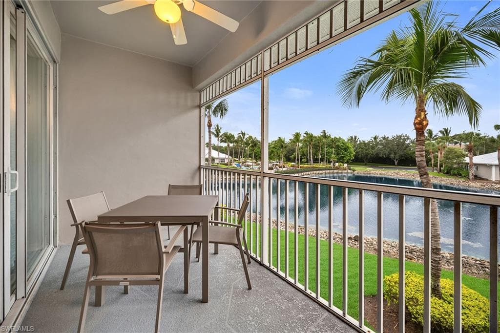 7930 Mahogany Run Ln 826, Naples, FL 34113-28