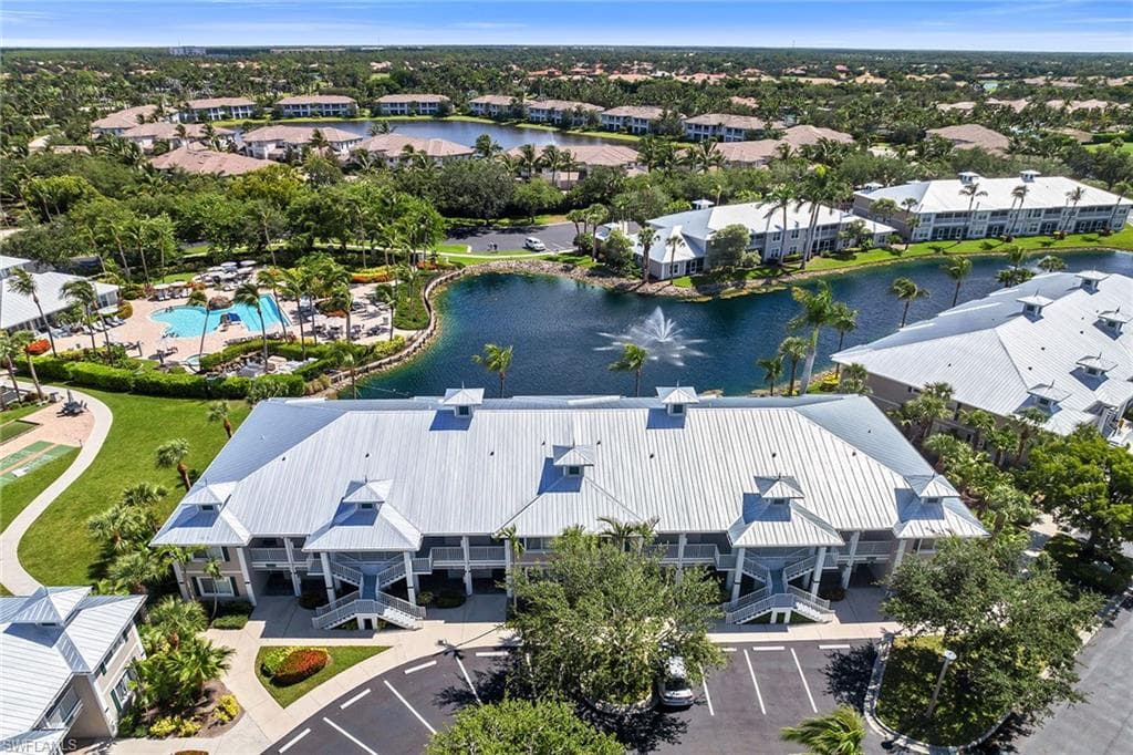 7930 Mahogany Run Ln 826, Naples, FL 34113-38