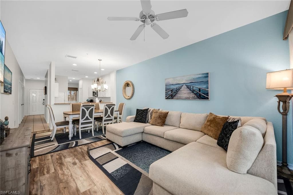 7930 Mahogany Run Ln 826, Naples, FL 34113-7