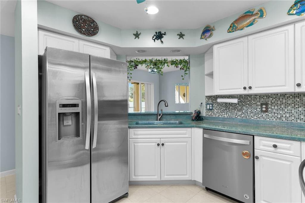 25054 Peacock Ln 102, Naples, FL 34114-11