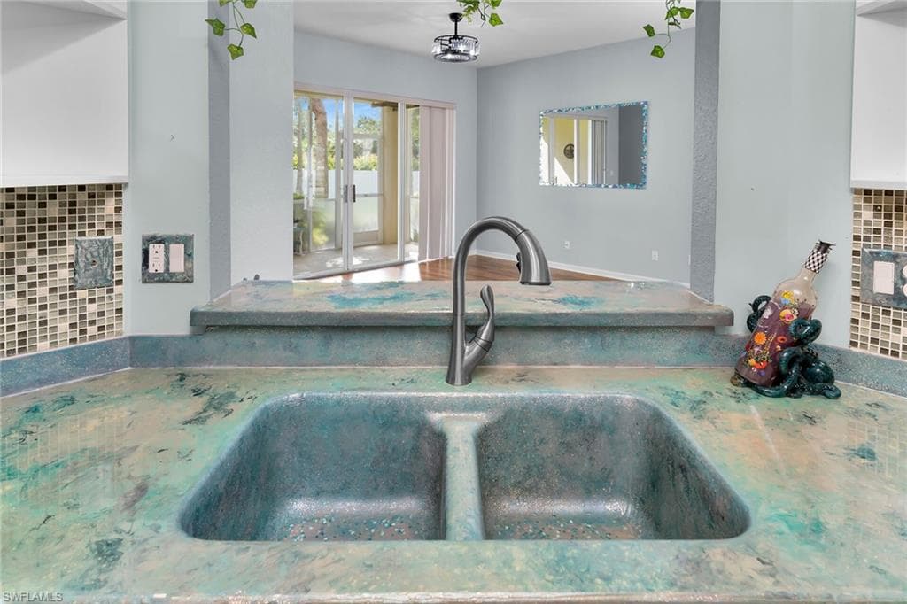 25054 Peacock Ln 102, Naples, FL 34114-12
