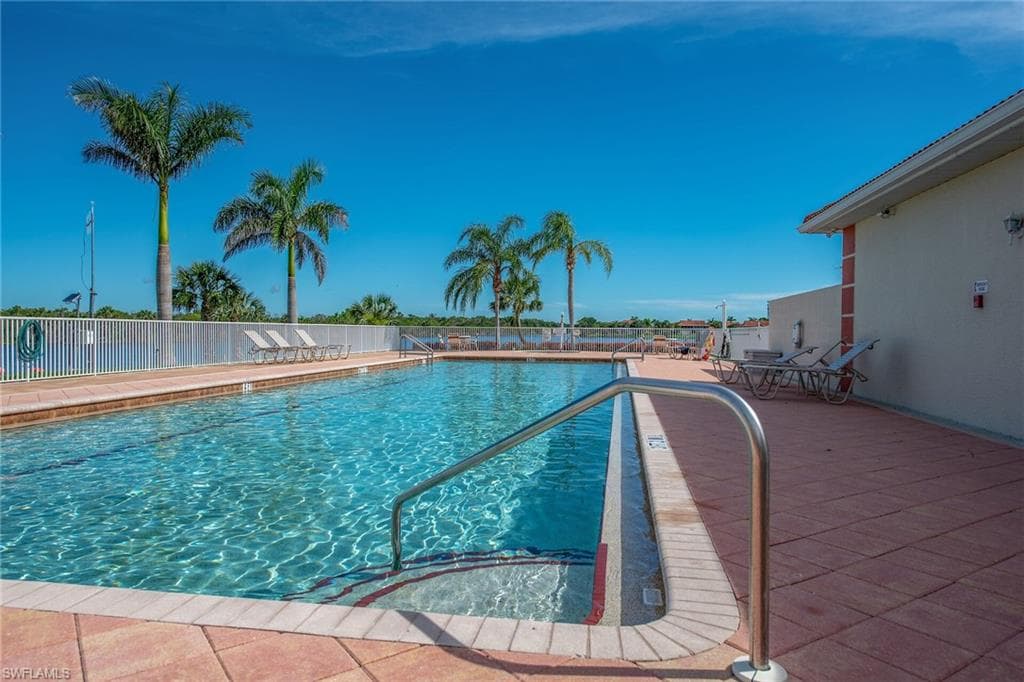 25054 Peacock Ln 102, Naples, FL 34114-36